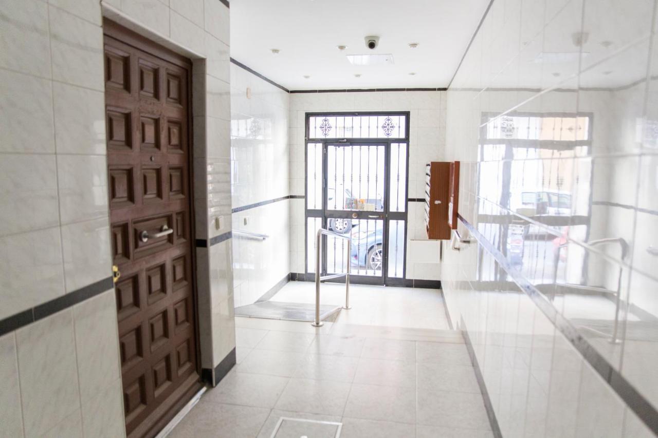 Daoiz 8 Apartment มาลากา ภายนอก รูปภาพ