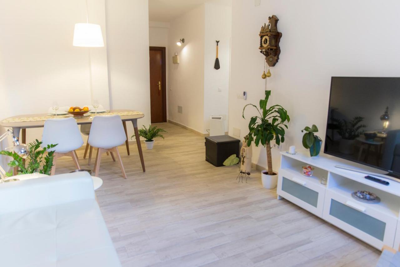 Daoiz 8 Apartment มาลากา ภายนอก รูปภาพ