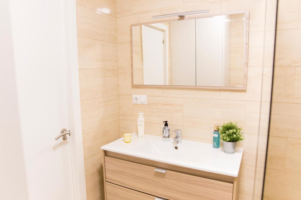 Daoiz 8 Apartment มาลากา ภายนอก รูปภาพ